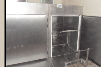 Komora chłodnicza do zwłok na 2 trumny